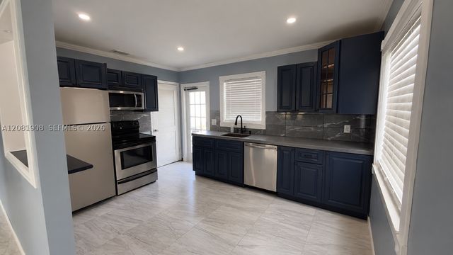 1310 W 24th St 1, Riviera Beach, FL 33404