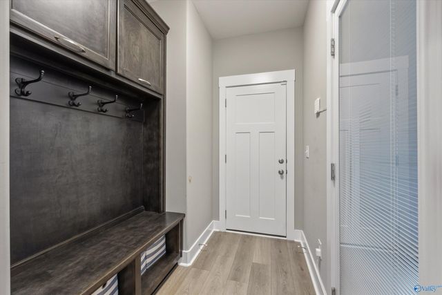 7070 Meadow Way Lane, Owens Cross Roads, AL 35763