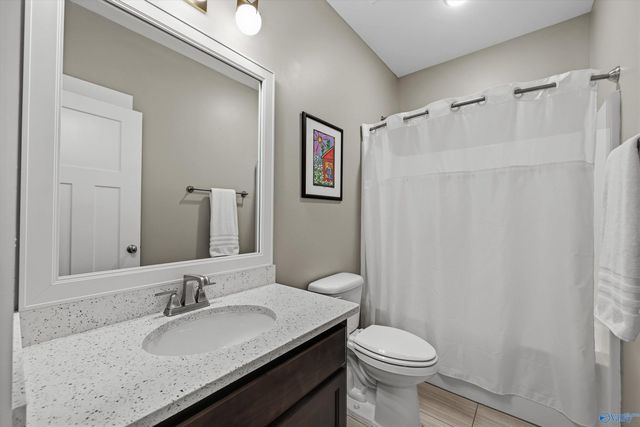 7070 Meadow Way Lane, Owens Cross Roads, AL 35763