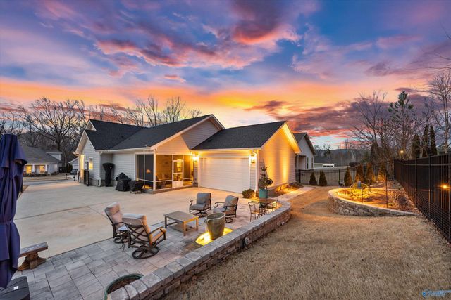 7070 Meadow Way Lane, Owens Cross Roads, AL 35763