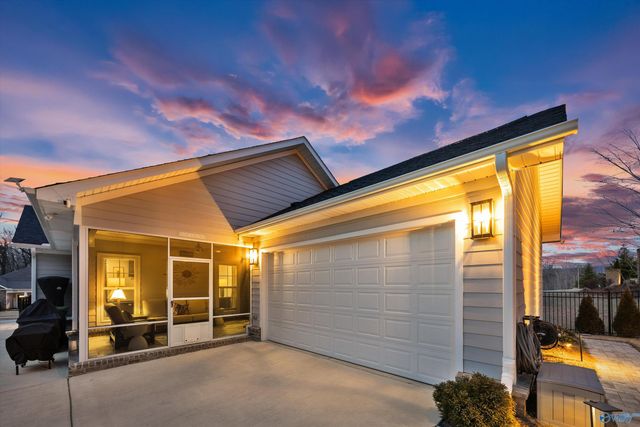 7070 Meadow Way Lane, Owens Cross Roads, AL 35763