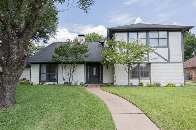 1121 Augusta Court, Mansfield, TX 76063