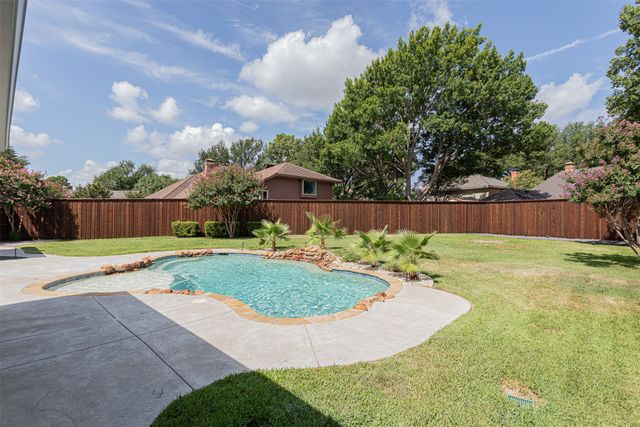 1121 Augusta Court, Mansfield, TX 76063