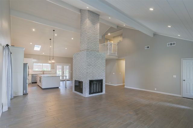 1121 Augusta Court, Mansfield, TX 76063