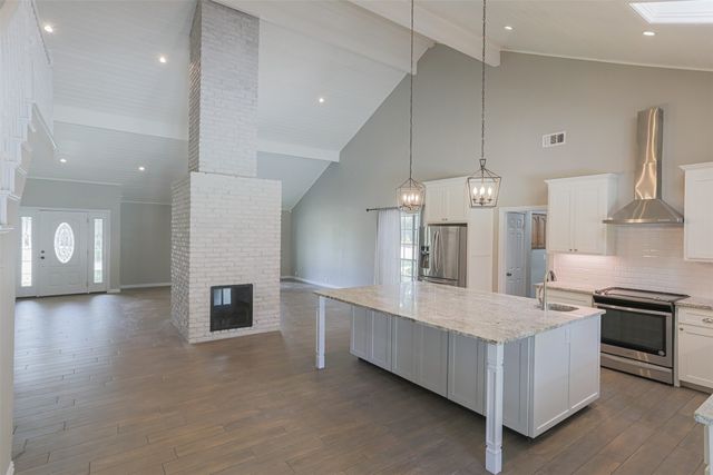 1121 Augusta Court, Mansfield, TX 76063