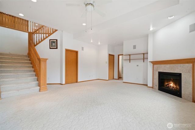 260 E Westlake Drive N, Allyn, WA 98524