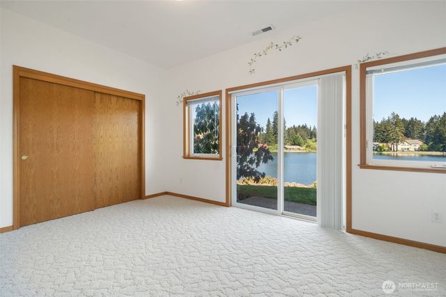 260 E Westlake Drive N, Allyn, WA 98524