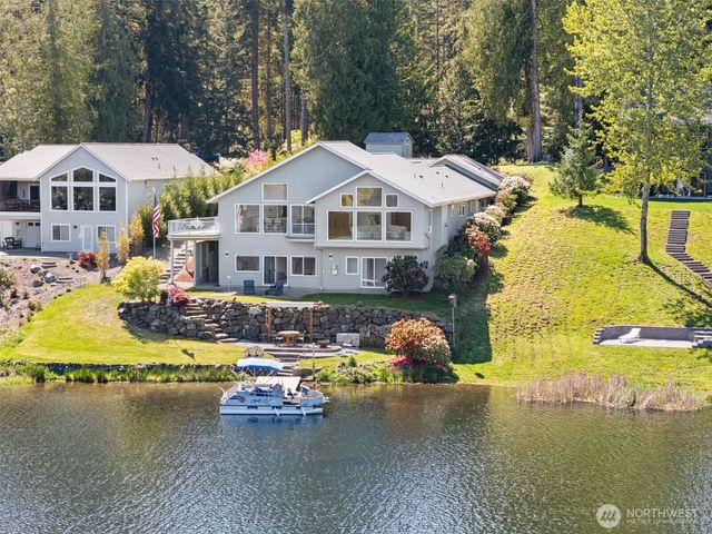 260 E Westlake Drive N, Allyn, WA 98524