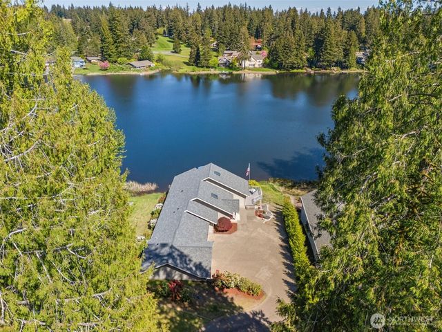 260 E Westlake Drive N, Allyn, WA 98524