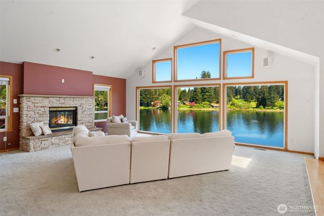 260 E Westlake Drive N, Allyn, WA 98524