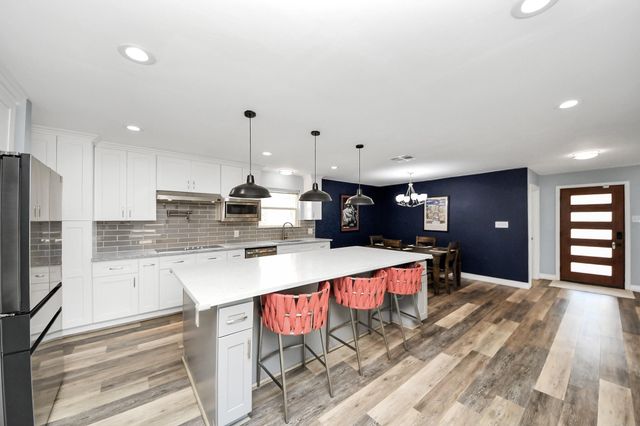 11903 Waldemar Drive, Houston, TX 77077