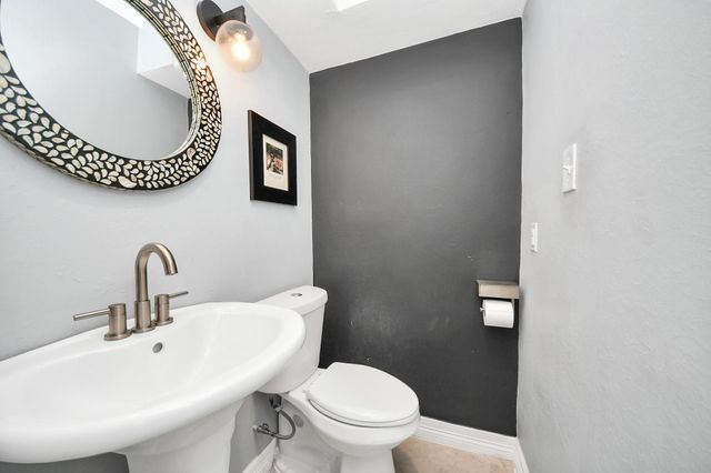 11903 Waldemar Drive, Houston, TX 77077