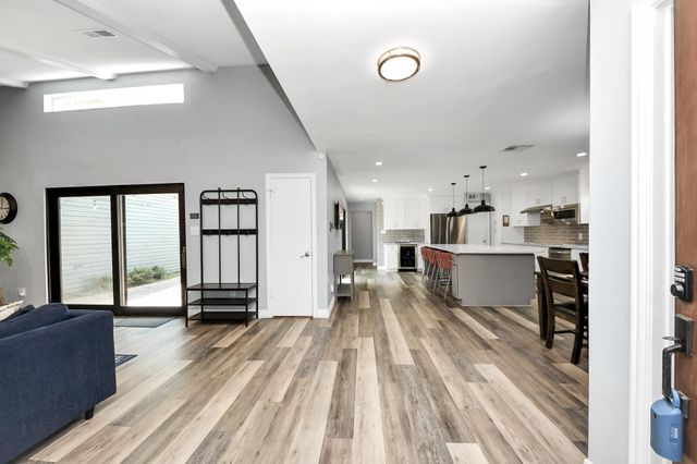 11903 Waldemar Drive, Houston, TX 77077