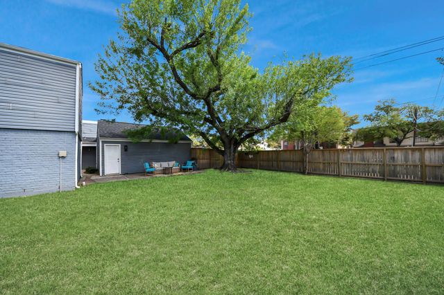 11903 Waldemar Drive, Houston, TX 77077