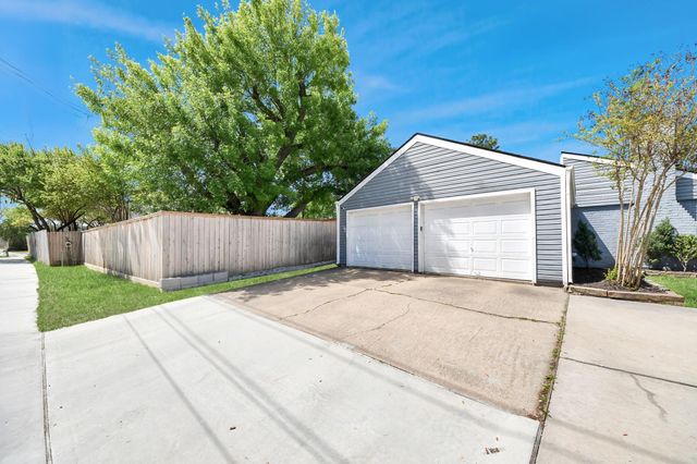 11903 Waldemar Drive, Houston, TX 77077