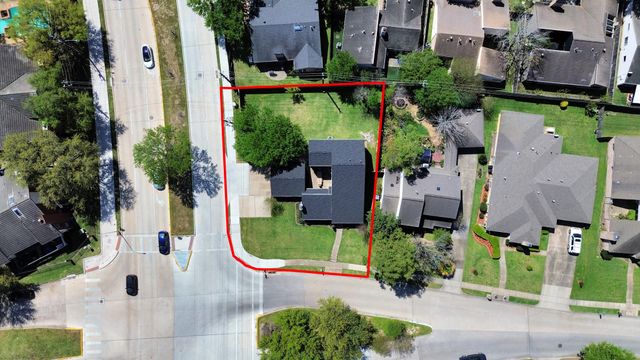 11903 Waldemar Drive, Houston, TX 77077