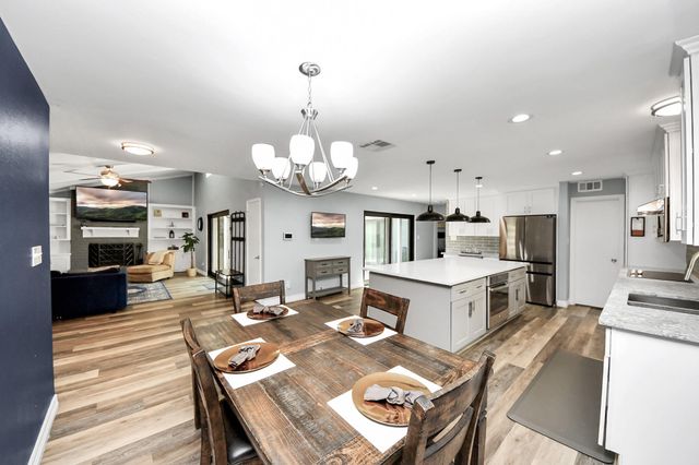 11903 Waldemar Drive, Houston, TX 77077