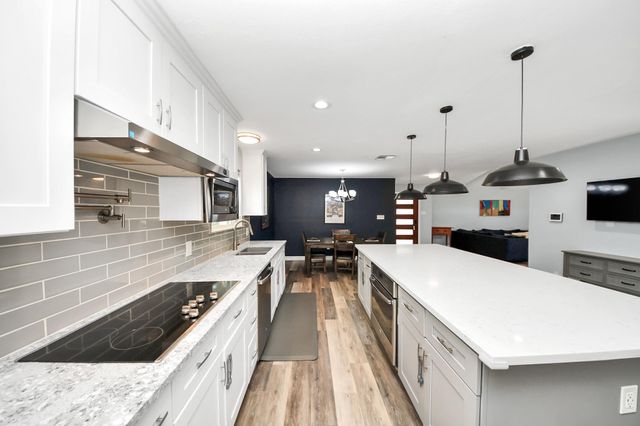 11903 Waldemar Drive, Houston, TX 77077