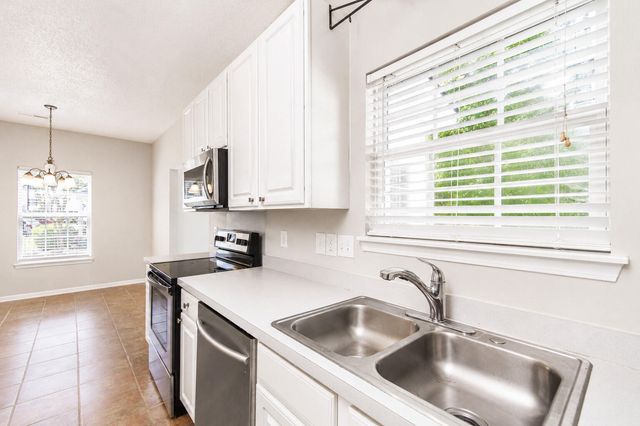 142 Black River Drive, Summerville, SC 29485