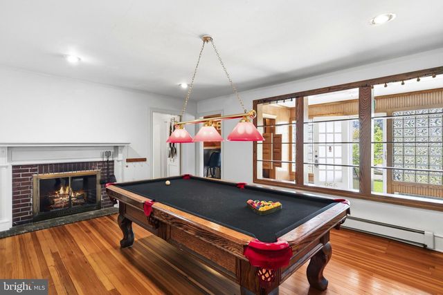 956 FAIRFIELD RD, Gettysburg, PA 17325