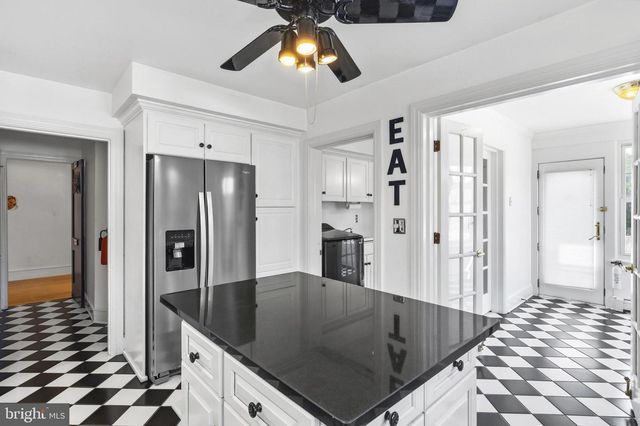 956 FAIRFIELD RD, Gettysburg, PA 17325