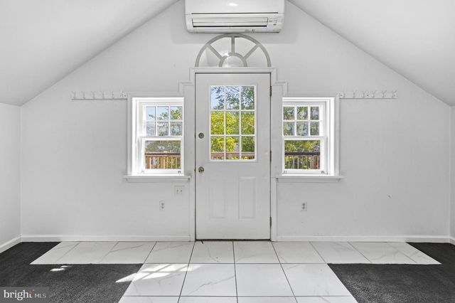 956 FAIRFIELD RD, Gettysburg, PA 17325