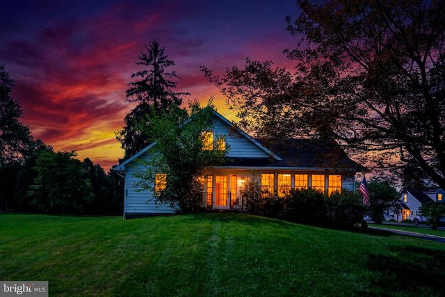 956 FAIRFIELD RD, Gettysburg, PA 17325