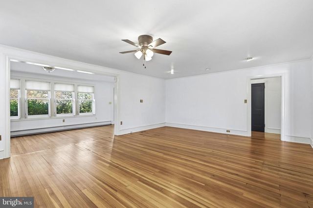 956 FAIRFIELD RD, Gettysburg, PA 17325
