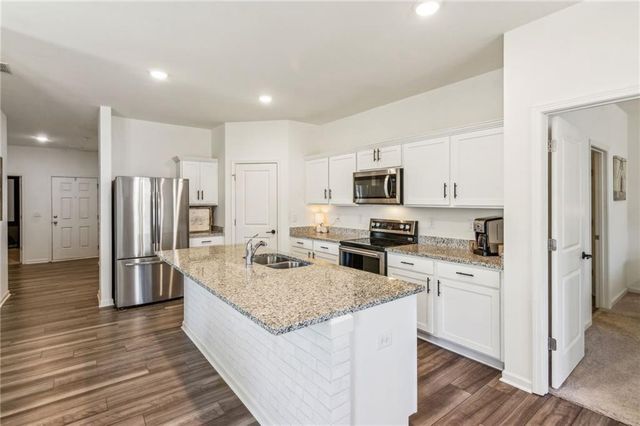 146 Knightsbridge Lane, Winder, GA 30680