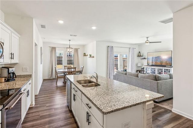 146 Knightsbridge Lane, Winder, GA 30680