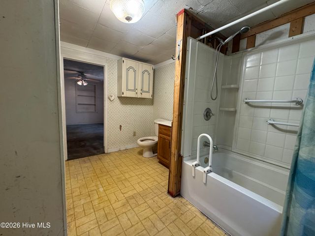 1195 Airport Road, Carthage, NC 28327