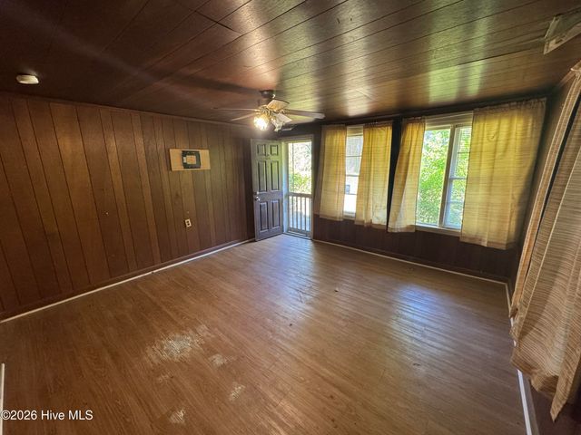 1195 Airport Road, Carthage, NC 28327