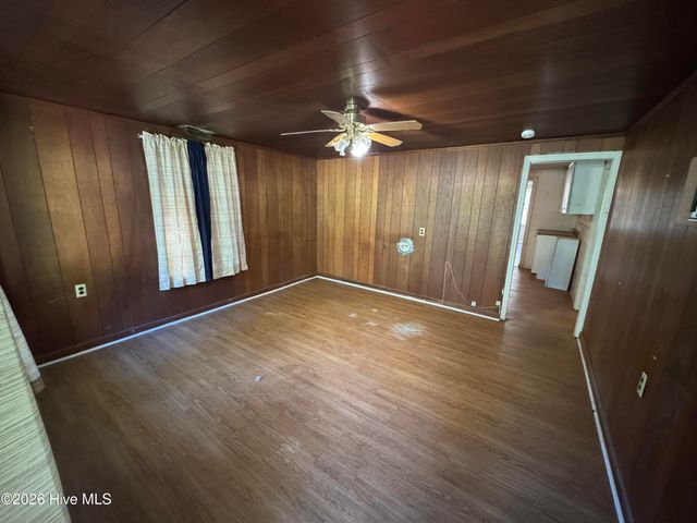 1195 Airport Road, Carthage, NC 28327