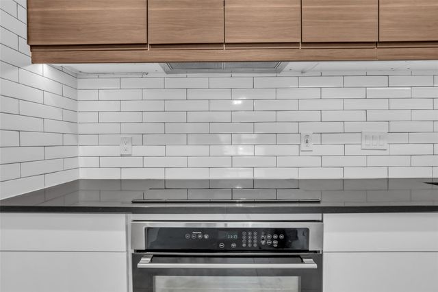 606 Marshall Street B6, Houston, TX 77006