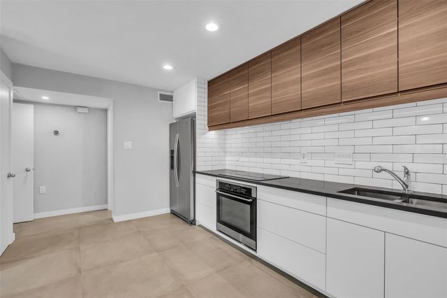 606 Marshall Street B6, Houston, TX 77006