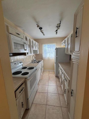 707 High Point Boulevard N C, Delray Beach, FL 33445