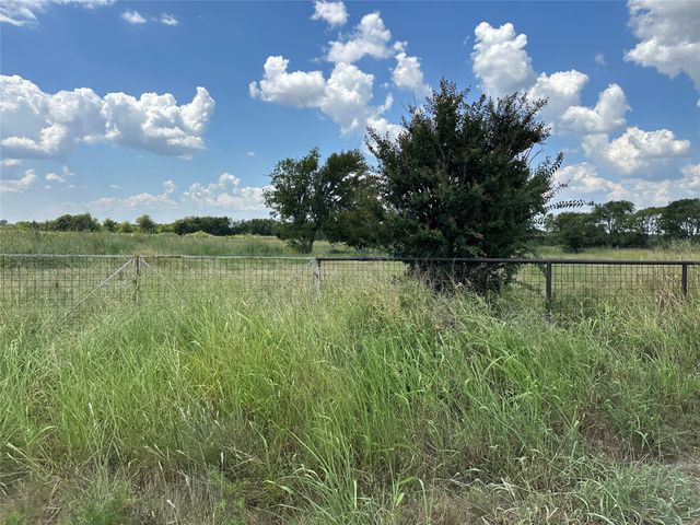 Lot 10 Eastline Road, Whitewright, TX 75491