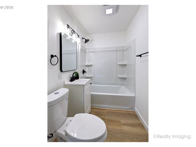 92203 CLOVER Rd, Astoria, OR 97103