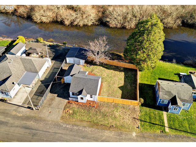 92203 CLOVER Rd, Astoria, OR 97103