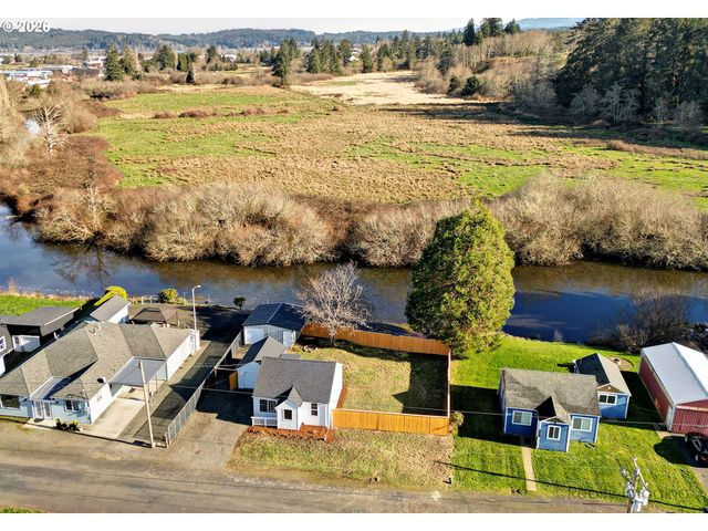 92203 CLOVER Rd, Astoria, OR 97103