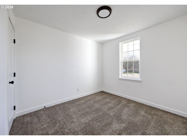 92203 CLOVER Rd, Astoria, OR 97103