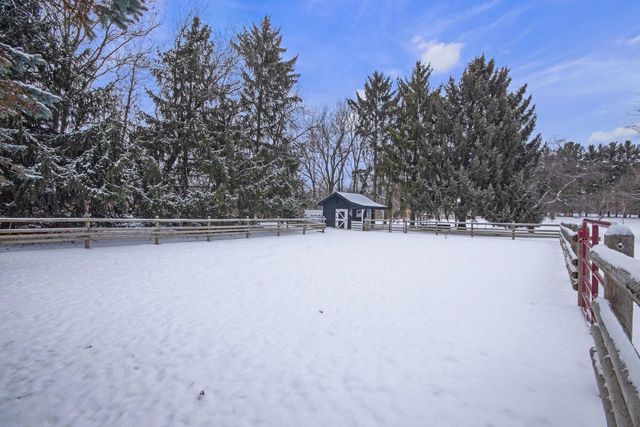 8950 371st AVENUE, Twin Lakes, WI 53181