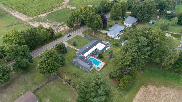55081 Buckhorn Road, Three Rivers, MI 49093