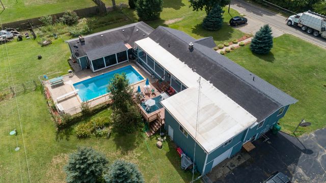 55081 Buckhorn Road, Three Rivers, MI 49093