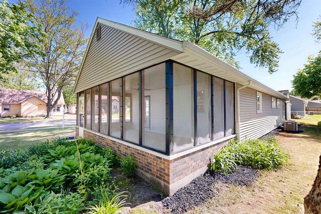 309 Howard Street, Walworth, WI 53184