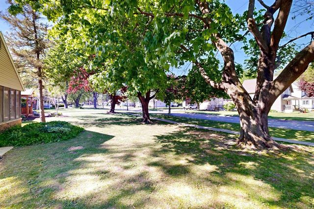 309 Howard Street, Walworth, WI 53184