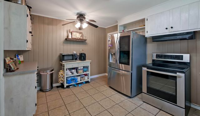 111 Clebourne Avenue, Chickamauga, GA 30707