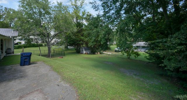 111 Clebourne Avenue, Chickamauga, GA 30707