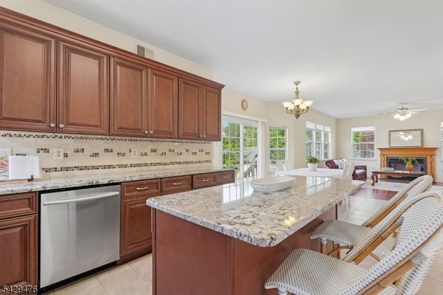 61 Shields Ln, Bridgewater Twp., NJ 08807
