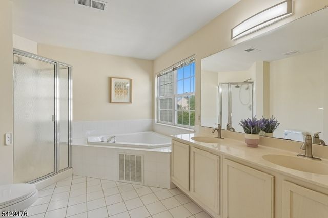 61 Shields Ln, Bridgewater Twp., NJ 08807